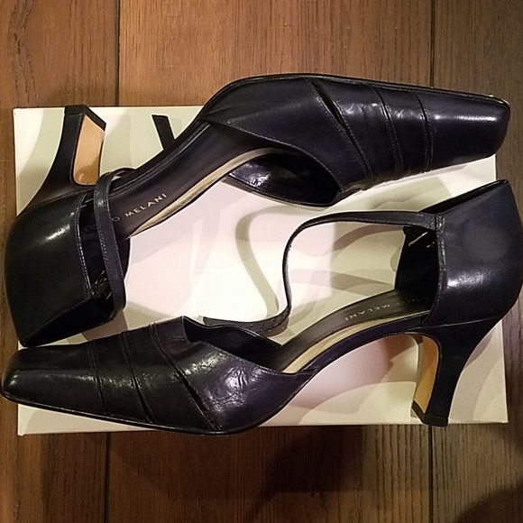 Antonio Melani 8.5 M Vintage Navy Blue  Heels - Picture 3 of 4